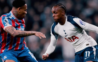 Thua sốc, Tottenham chìm sâu khủng hoảng và sát khu vực xuống hạng