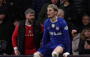 Chelsea nhọc nhằn đánh bại đội bóng hạng dưới sau 120 phút