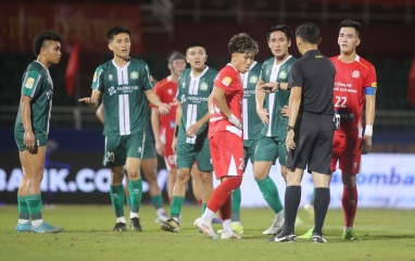 Bỏ lỡ khó tin, Tiến Linh chìm sâu trong chuỗi ngày khủng hoảng