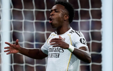 Vinicius đối mặt thử thách lớn khi chạm trán 'máy quét' Bayern