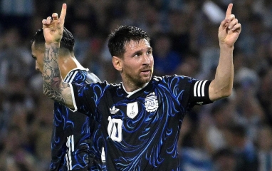 Messi lập cột mốc lịch sử tại Argentina