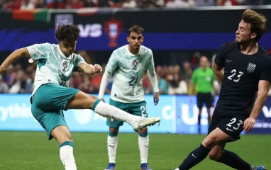 Chưa cần Ronaldo, Bồ Đào Nha dễ dàng thắng Mỹ