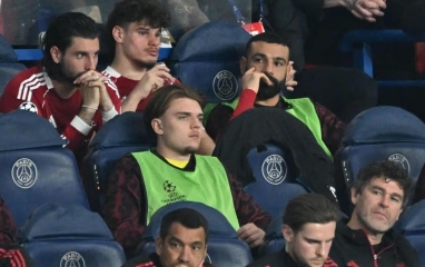 HLV Arne Slot tiết lộ lý do Salah không ra sân trong trận thua trước PSG