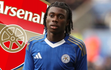Arsenal tiến sát thần đồng khiến nước Anh thèm khát