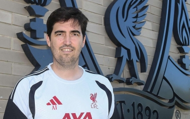 Liverpool phản ứng trước tin Real Madrid theo đuổi trụ cột tuyến giữa