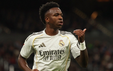 Vinicius từ chối gia hạn, Real Madrid ra giá khủng để bán