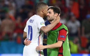 Bernardo Silva nói thẳng về Mbappe trước ngày ra mắt Real Madrid