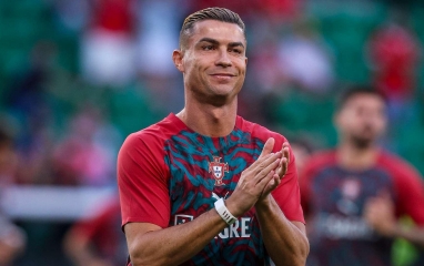 Sao Bồ Đào Nha: 'Tôi muốn kiến tạo bàn thứ 1000 cho Ronaldo'