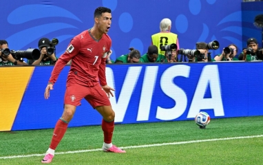 'Ronaldo lớn hơn cả tuyển Bồ Đào Nha về mặt thương hiệu'
