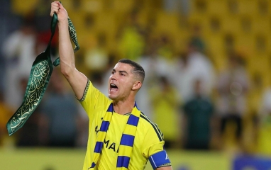 CHÍNH THỨC: Đại chiến của Ronaldo bị hoãn gần 5 tháng