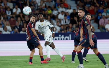 Trực tiếp Real Madrid vs Levante, 20h00 hôm nay 17/1