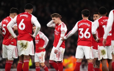 MU khiến Arsenal phải muối mặt ở Ngoại hạng Anh!