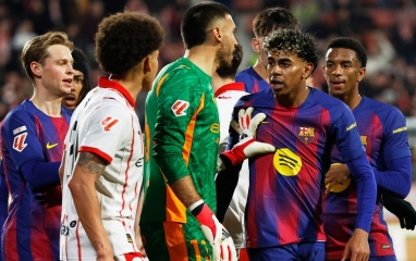 Barca bị UEFA  điều tra, đối diện án phạt nặng tại châu Âu