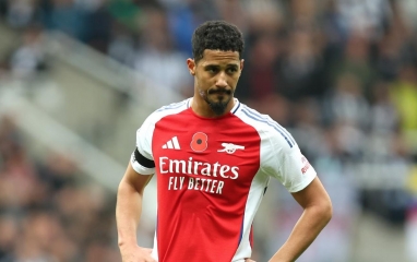 Saliba nói thẳng nỗi đau 4 năm về nhì tại Arsenal