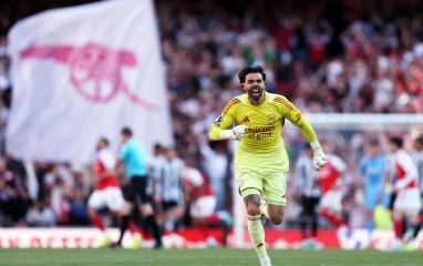 CHÍNH THỨC: Arsenal giành danh hiệu đầu tiên ở Ngoại hạng Anh