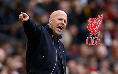 Arne Slot cay đắng thốt lên khi Liverpool sụp đổ trước Aston Villa