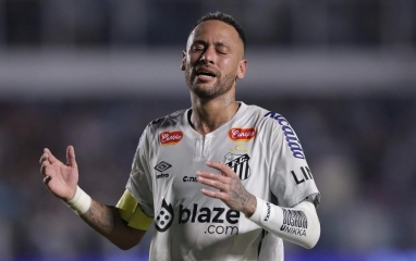 NÓNG: Neymar lại chấn thương, nguy cơ bỏ lỡ World Cup?