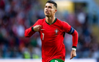 Ronaldo: 'Tôi là cầu thủ xuất sắc nhất lịch sử bóng đá, chấm hết!'