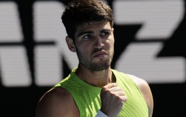 Alcaraz năm thứ 3 liên tiếp lọt tứ kết Australian Open