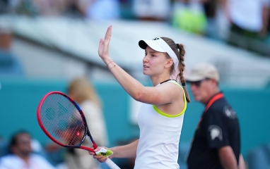 Tay vợt số 1 châu Á ngược dòng đẳng cấp, lọt bán kết Miami Open 2026