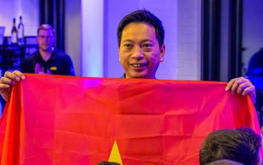 Hoàng Sao rơi vào thế khó ở giải billiards 8 bi vô địch thế giới 2026