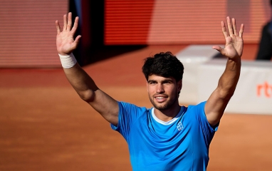 Carlos Alcaraz ra quân Barcelona Open 2026 thuận lợi