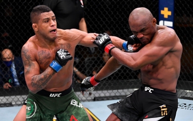 UFC 'tiễn ra đường' hai võ sĩ kì cựu