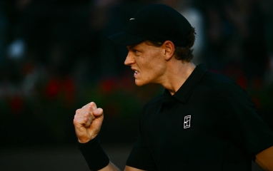 Sinner dễ dàng đăng quang Rome Open, cân bằng kỉ lục của Djokovic