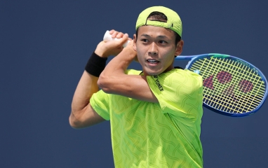 Tay vợt Nhật Bản bị dọa đánh ở Roland Garros 2026