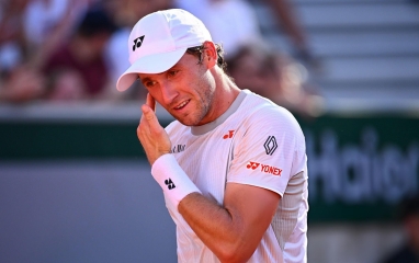 Đệ tử Nadal sốc nhiệt, suýt thua thảm ở trận ra quân Roland Garros 2026