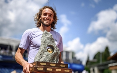 Đăng quang tại Gstaad, Stefanos Tsitsipas chấm dứt 16 tháng khát danh hiệu