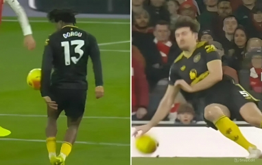 Arsenal bị VAR 'cướp' mất chiến thắng trước MU?