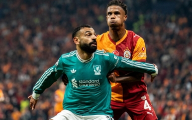 Liverpool thua bạc nhược Galatasaray tại Champions League