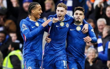 CĐV Chelsea phát ngấy, đồng loạt đòi đuổi 1 ngôi sao