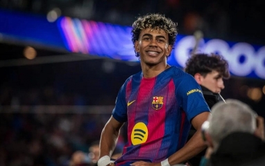 Barca nhận đề nghị 350 triệu Euro cho Yamal