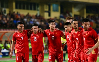 CĐV ĐNÁ đồng loạt lên tiếng khi Việt Nam dẫn đầu ở BXH FIFA