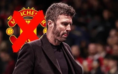 HLV Michael Carrick bất ngờ lâm nguy tại MU