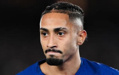 Raphinha đối mặt với nguy cơ bị UEFA cấm thi đấu