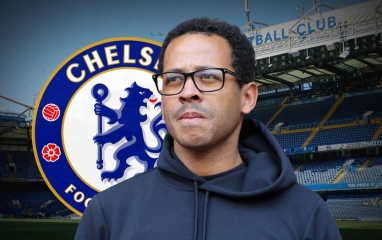 Liam Rosenior bị 2 cầu thủ Chelsea 'chơi khăm' trước khi ra đi