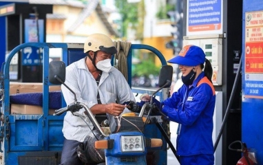 Giá xăng dầu hôm nay 30/7: Tăng mạnh!