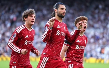 Liverpool thoát thua 'hú vía' ngày ra quân Ngoại hạng Anh 2026/27