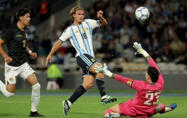 Argentina đại thắng 4 bàn ngày vắng Messi