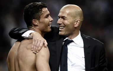 HLV Zidane bất ngờ tuyên bố 1 điều về Ronaldo giữa 'tâm bão drama'