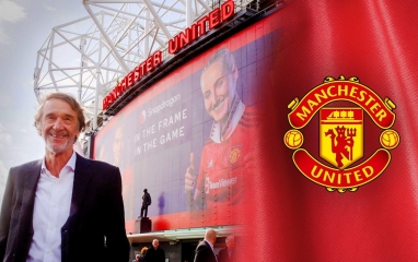 Doanh thu tăng mạnh, Manchester United vẫn phải đi vay