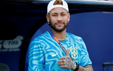 Brazil khát sáng tạo, Neymar trở lại giữa bão nghi ngờ