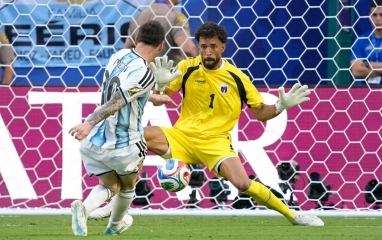 XÁC NHẬN: Bến đỗ bất ngờ của hiện tượng World Cup từng làm nản lòng Messi
