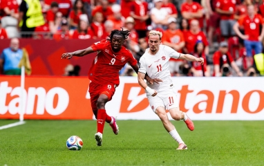 Đại gia mới nổi Ngoại hạng Anh phá két vì hiện tượng trẻ nắm kỷ lục World Cup