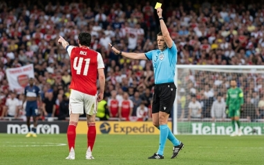 UEFA bất ngờ 'cởi trói', hàng loạt ngôi sao hưởng lợi