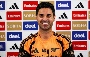 HLV Mikel Arteta bật cười trước dự đoán về nhà vô địch Ngoại hạng Anh