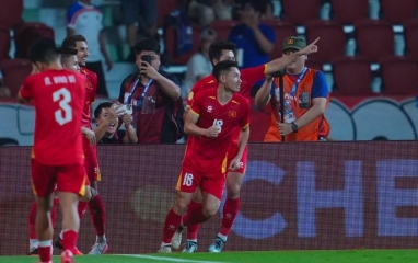 Chuyên trang bóng đá uy tín chấm điểm Việt Nam-Thái Lan: Hai Long cao nhất!